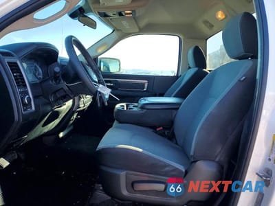 Zdjęcie 7 z 12 samochodu: 2021 RAM 1500 CLASSIC VIN:3C6JR6AG3MG647378 - miniatura