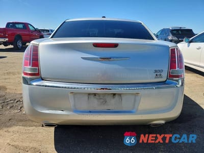 Zdjęcie 6 z 12 samochodu: 2012 CHRYSLER 300 VIN:2C3CCAAG5CH209809 - miniatura