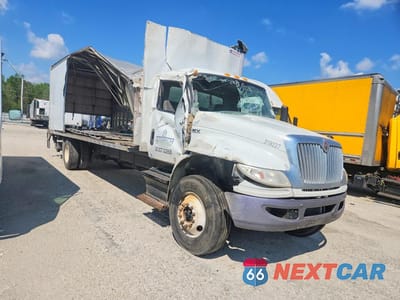 Czwarte zdjęcie samochodu z boku: 2019 INTERNATIONAL MV607 BOX TRUCK VIN:3HAEUMML2KL347305 - miniatura
