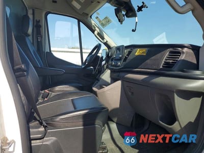 Piąte zdjęcie samochodu w środku: 2021 FORD TRANSIT DELIVERY TRUCK VIN:1FDBW5Z84MKA96430 - miniatura