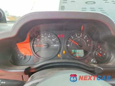 Zdjęcie 9 z 13 samochodu: 2008 JEEP WRANGLER X VIN:1J4FA24118L544775 - miniatura
