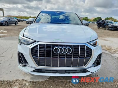 Piąte zdjęcie samochodu w środku: 2021 AUDI Q3 VIN:WA1DECF39M1046202 - miniatura