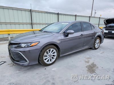 2024 TOYOTA CAMRY LE 4T1R11AK4RU221046 - główne zdjęcie licytacji z USA - miniatura