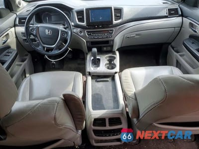 Zdjęcie 8 z 12 samochodu: 2017 HONDA PILOT EXL VIN:5FNYF6H53HB015271 - miniatura