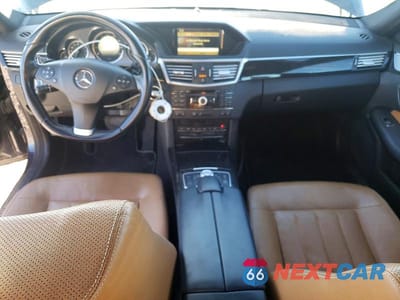 Zdjęcie 8 z 12 samochodu: 2010 MERCEDES-BENZ E 550 4MATIC VIN:WDDHF9ABXAA114403 - miniatura