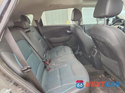 Zdjęcie 11 z 13 samochodu: 2021 KIA NIRO EV EX PREMIUM VIN:KNDCE3LGXM5099122 - miniatura