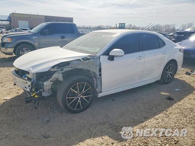 2024 TOYOTA CAMRY SE 4T1T11AK7RU905028 - główne zdjęcie licytacji z USA - miniatura