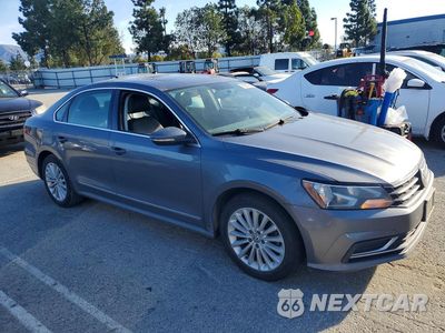 Czwarte zdjęcie samochodu z boku: 2016 VOLKSWAGEN PASSAT SE VIN:1VWBT7A31GC015100 - miniatura
