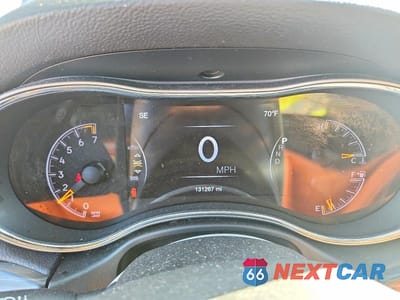 Zdjęcie 9 z 13 samochodu: 2019 JEEP GRAND CHEROKEE LAREDO VIN:1C4RJFAG7KC600888 - miniatura