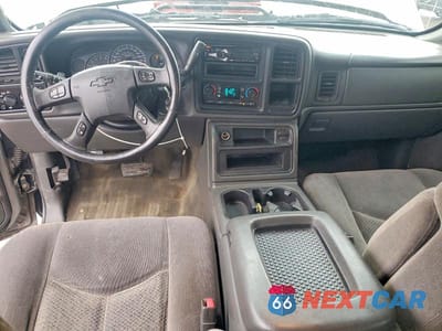 Zdjęcie 8 z 12 samochodu: 2006 CHEVROLET SILVERADO K1500 VIN:1GCEK19B46Z194501 - miniatura