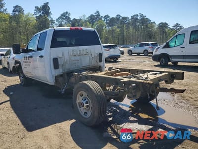 Drugie zdjęcie samochodu z przodu: 2018 GMC SIERRA C2500 HEAVY DUTY VIN:1GD21REG5JZ128307 - miniatura