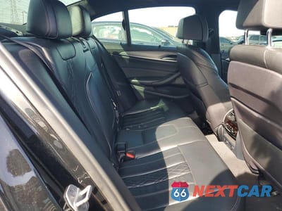 Zdjęcie 10 z 12 samochodu: 2018 BMW M550XI VIN:WBAJB9C53JB036472 - miniatura
