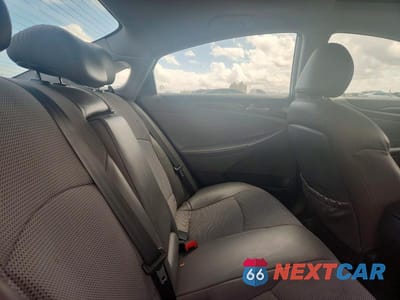 Zdjęcie 10 z 11 samochodu: 2014 HYUNDAI SONATA SE VIN:5NPEC4AC9EH855318 - miniatura