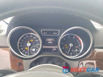 Zdjęcie 9 z 13 samochodu: 2013 MERCEDES-BENZ ML 350 4MATIC VIN:4JGDA5HB0DA165219 - miniatura