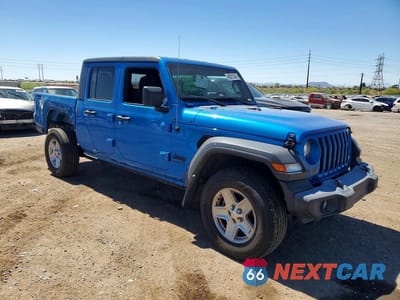 Czwarte zdjęcie samochodu z boku: 2020 JEEP GLADIATOR SPORT VIN:1C6HJTAG2LL187622 - miniatura