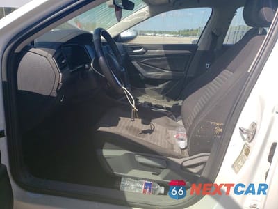 Zdjęcie 7 z 12 samochodu: 2024 VOLKSWAGEN JETTA S VIN:3VW5M7BU0RM005709 - miniatura