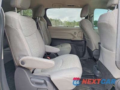 Zdjęcie 11 z 13 samochodu: 2021 TOYOTA SIENNA LE 8-PASSENGER VIN:5TDKRKECXMS034785 - miniatura