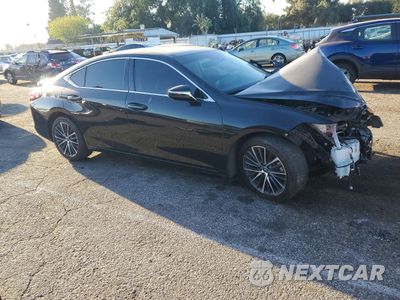 Czwarte zdjęcie samochodu z boku: 2023 LEXUS ES 300H BASE VIN:58ACA1C17PU034500 - miniatura
