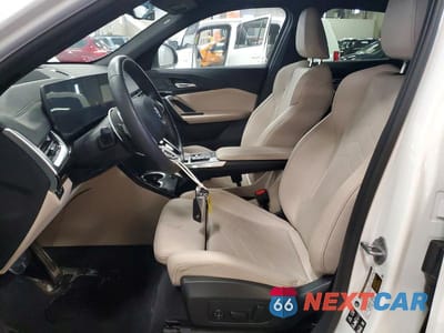 Zdjęcie 7 z 13 samochodu: 2025 BMW X2 XDRIVE28I VIN:WBX63GM06S5327483 - miniatura