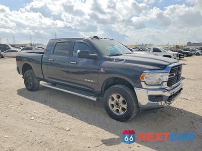 Czwarte zdjęcie samochodu z boku: 2019 RAM 2500 BIG HORN VIN:3C6UR5ML4KG546363 - miniatura