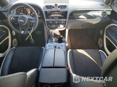 Zdjęcie 8 z 13 samochodu: 2021 BENTLEY BENTAYGA SPEED VIN:SJAAR2ZV8MC038229 - miniatura