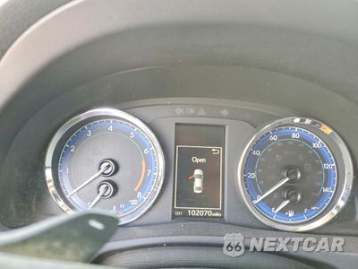 Zdjęcie 9 z 14 samochodu: 2018 TOYOTA COROLLA SE VIN:5YFBURHE6JP816400 - miniatura