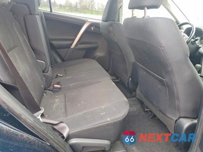 Zdjęcie 10 z 13 samochodu: 2018 TOYOTA RAV4 XLE VIN:JTMRFREV2JJ217513 - miniatura