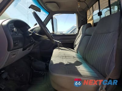 Zdjęcie 7 z 14 samochodu: 1996 FORD F350 VIN:1FDKF38F8TEB31844 - miniatura