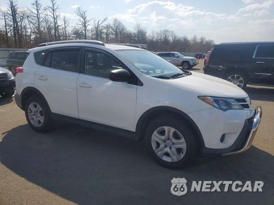 Czwarte zdjęcie samochodu z boku: 2015 TOYOTA RAV4 LE VIN:JTMBFREV9FJ043545 - miniatura