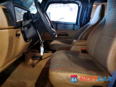 Zdjęcie 7 z 11 samochodu: 1997 JEEP WRANGLER / TJ SPORT VIN:1J4FY19S3VP431826 - miniatura