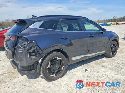 Trzecie zdjęcie samochodu z tyłu: 2026 KIA SPORTAGE EX VIN:5XYK33DF2TG338482 - miniatura