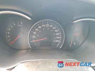 Zdjęcie 9 z 13 samochodu: 2014 KIA SORENTO LX VIN:5XYKTCA65EG424604 - miniatura