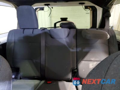 Zdjęcie 10 z 13 samochodu: 2025 JEEP WRANGLER SPORT VIN:1C4PJXDN4SW591900 - miniatura