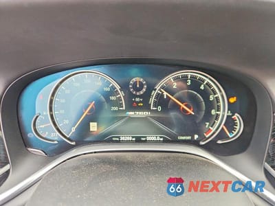 Zdjęcie 9 z 11 samochodu: 2018 BMW M760 XI VIN:WBA7H6C50JG614490 - miniatura