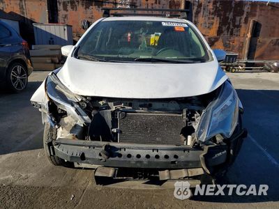 Piąte zdjęcie samochodu w środku: 2019 NISSAN VERSA NOTE S VIN:3N1CE2CP9KL354790 - miniatura