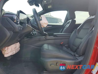 Zdjęcie 7 z 14 samochodu: 2025 CHEVROLET BLAZER LT VIN:3GNKDBRM2SS180079 - miniatura