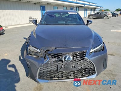 Piąte zdjęcie samochodu w środku: 2022 LEXUS IS 300 BASE VIN:JTHDA1D2XN5119098 - miniatura