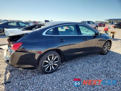 Trzecie zdjęcie samochodu z tyłu: 2023 CHEVROLET MALIBU RS VIN:1G1ZG5ST9PF149871 - miniatura