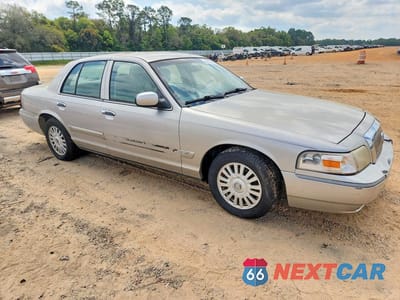 Czwarte zdjęcie samochodu z boku: 2008 MERCURY GRAND MARQUIS LS VIN:2MEFM75V08X612108 - miniatura