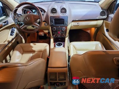 Zdjęcie 8 z 13 samochodu: 2011 MERCEDES-BENZ GL 550 4MATIC VIN:4JGBF8GE5BA741941 - miniatura