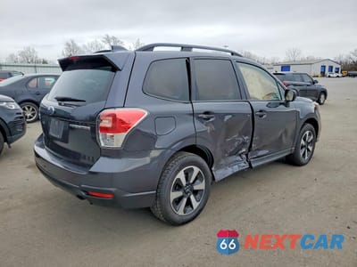 Trzecie zdjęcie samochodu z tyłu: 2018 SUBARU FORESTER 2.5I PREMIUM VIN:JF2SJAEC1JG573692 - miniatura