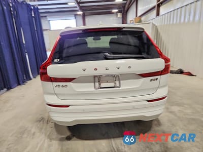 Zdjęcie 6 z 13 samochodu: 2022 VOLVO XC60 B5 MOMENTUM VIN:YV4L12RK4N1059061 - miniatura