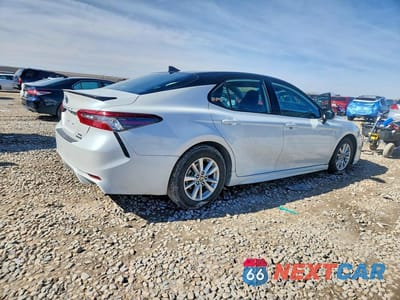 Trzecie zdjęcie samochodu z tyłu: 2022 TOYOTA CAMRY HYBRID XSE VIN:4T1K31AK8NU041607 - miniatura