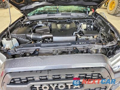 Zdjęcie 11 z 12 samochodu: 2017 TOYOTA TACOMA SR5 V6 VIN:3TMCZ5AN3HM079182 - miniatura