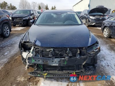 Piąte zdjęcie samochodu w środku: 2025 MAZDA 3 SELECT SPORT VIN:JM1BPABM4S1788353 - miniatura