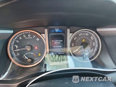 Zdjęcie 9 z 14 samochodu: 2020 TOYOTA TACOMA SR5 V6 VIN:3TMAZ5CN5LM115788 - miniatura
