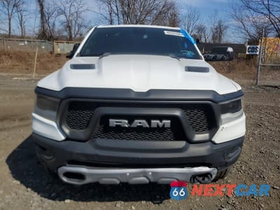 Piąte zdjęcie samochodu w środku: 2020 RAM 1500 4WD V8 CREW CAB 5.7L REBEL VIN:1C6SRFLT2LN279344 - miniatura