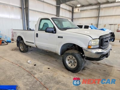 Czwarte zdjęcie samochodu z boku: 2003 FORD F250 SUPER DUTY VIN:1FTNF21L23EA48695 - miniatura