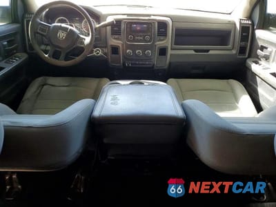 Zdjęcie 8 z 11 samochodu: 2017 RAM 2500 ST VIN:3C6UR5HJ6HG657210 - miniatura