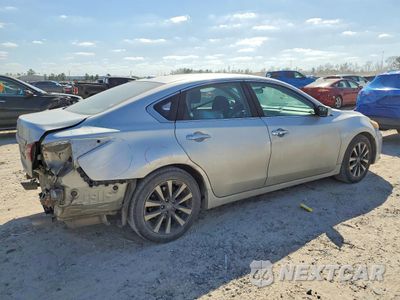 Trzecie zdjęcie samochodu z tyłu: 2017 NISSAN ALTIMA 2.5 SV VIN:1N4AL3AP5HC141655 - miniatura